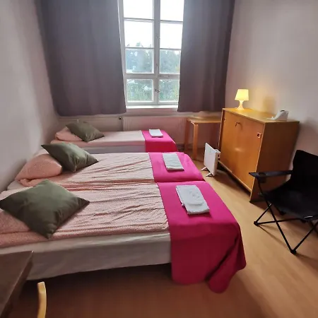 Kotkan Residenssi Huonemajoitus Ubytování v soukromí