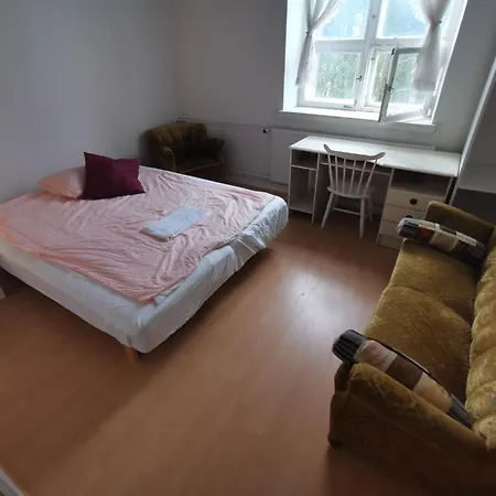 Kotkan Residenssi Huonemajoitus Kotka