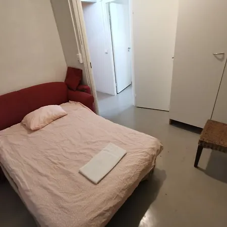 Kotkan Residenssi Huonemajoitus Δωμάτια σε οικογενειακή κατοικία *