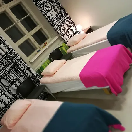 Kotkan Residenssi Huonemajoitus Δωμάτια σε οικογενειακή κατοικία *
