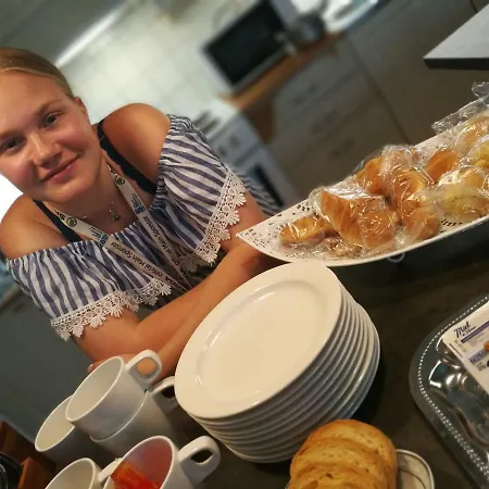 Kotkan Residenssi Huonemajoitus * Kotka