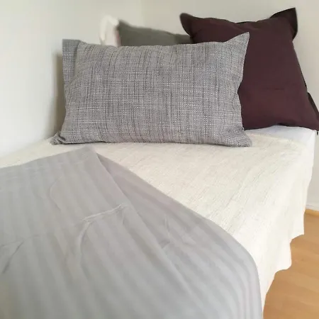 Kotkan Residenssi Huonemajoitus Ubytování v soukromí *